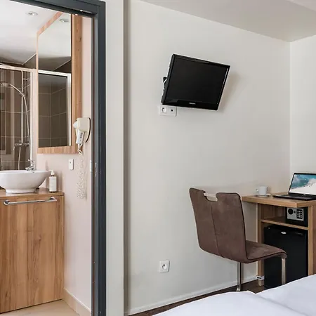 Vallee Blanche Hotel