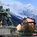 Hotel Vallée Blanche 3*
